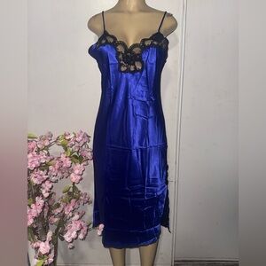 Elegant Blue Chemise with Black Lace